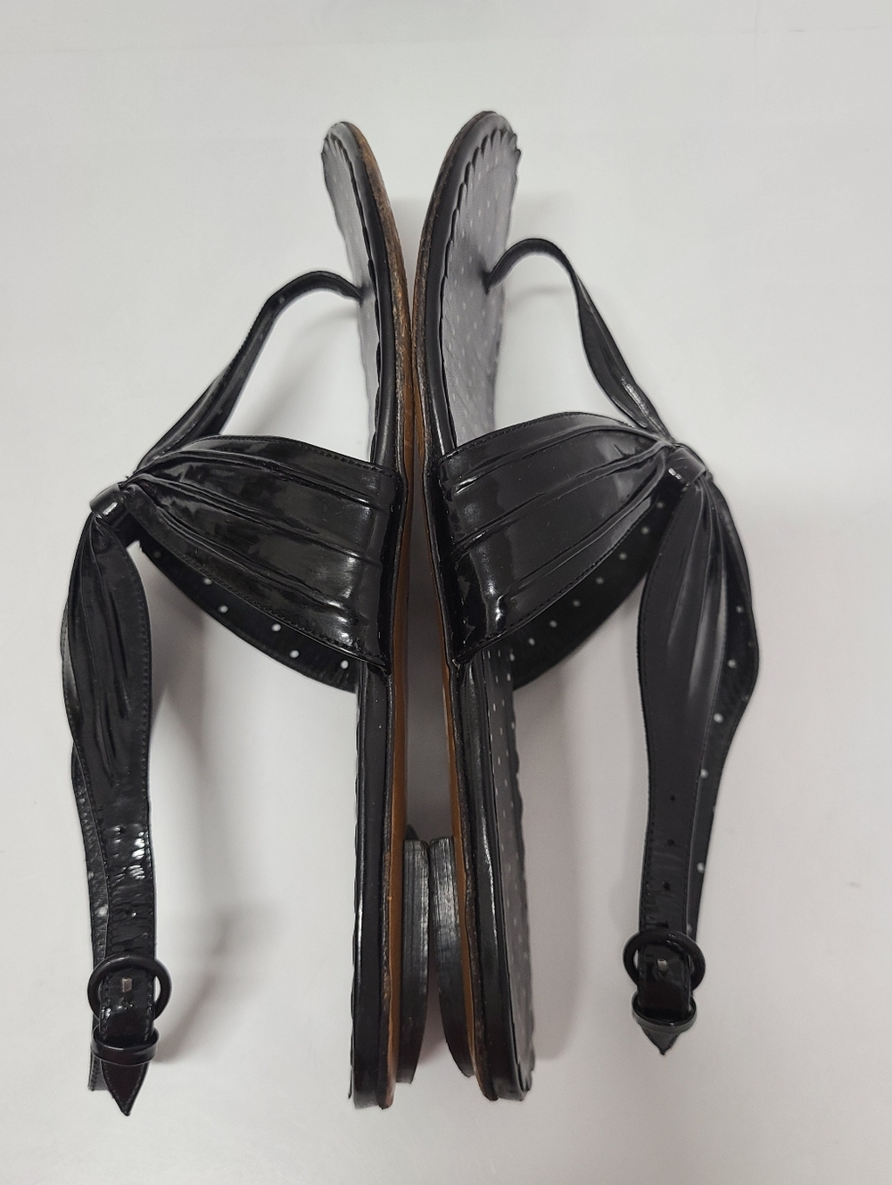 Moschino Vintage Black Patent Leather Wide T-strap Sandals Sz 7½-8 - Picture 6 of 7